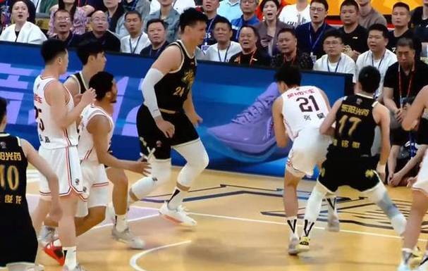 广东宏远队大将复出，战胜复仇对手