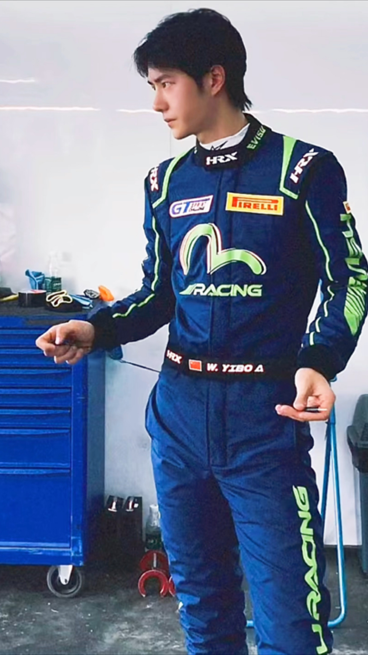 开云体育登录-赛车明星选手受伤退赛，引发热议