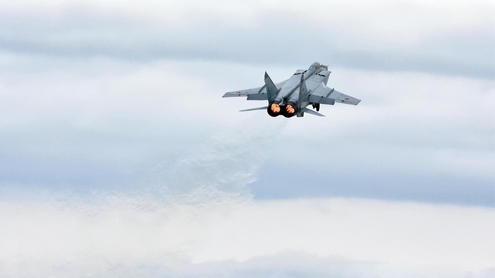 布雷默爆发，勒沃库森血拼安哥拉，一场足球盛宴的激情与战术博弈