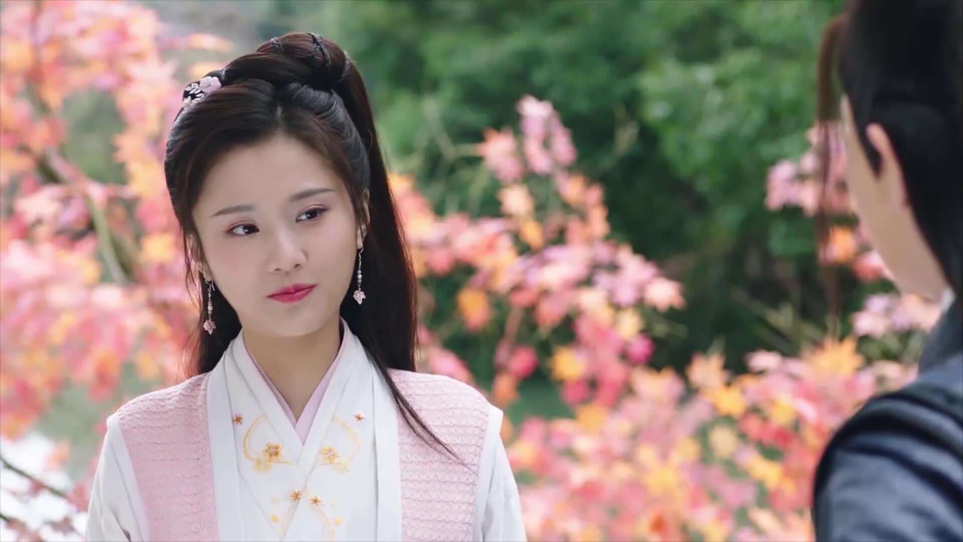 快船单节狂潮拉开篮网差距，约基奇关键先生本色主宰赛场