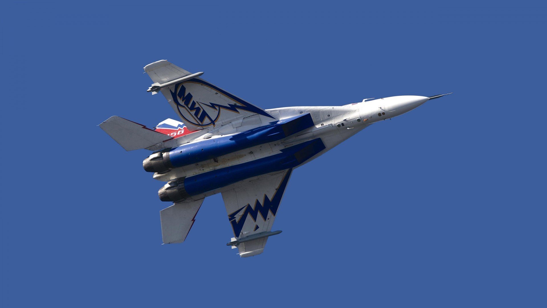 被撕碎的铁幕，当爱德华兹的雷霆击穿快船防线