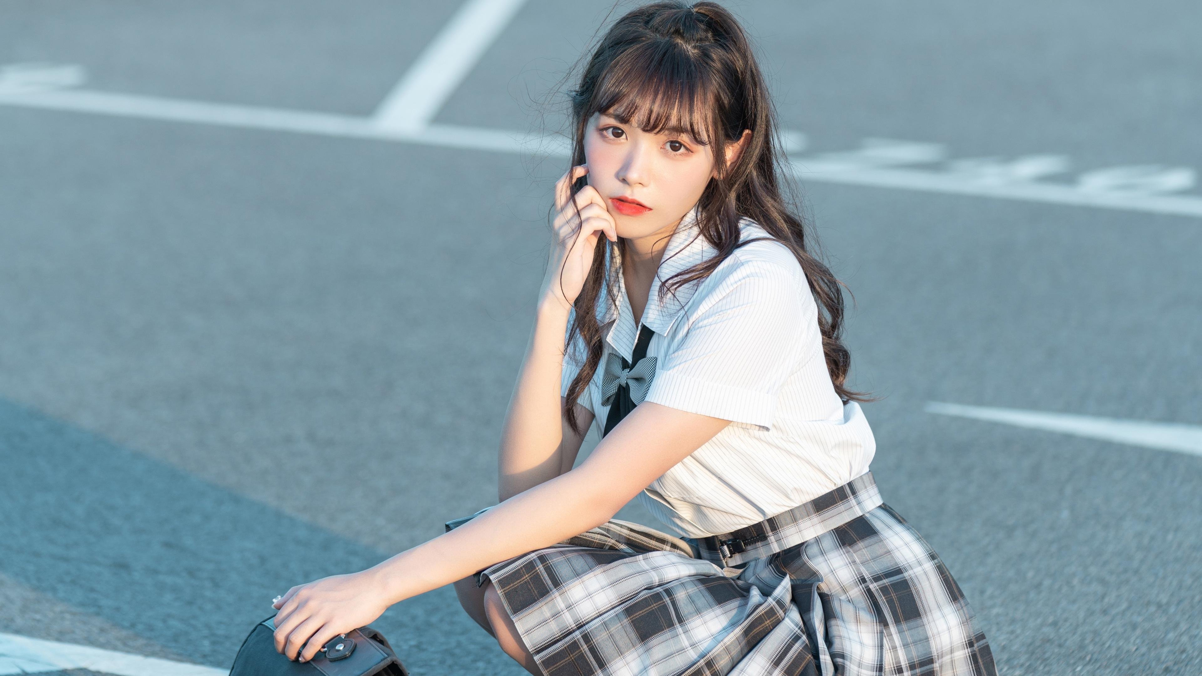 开云体育在线-末节一剑封喉！布克关键三分定乾坤，黄蜂14分速胜灰熊