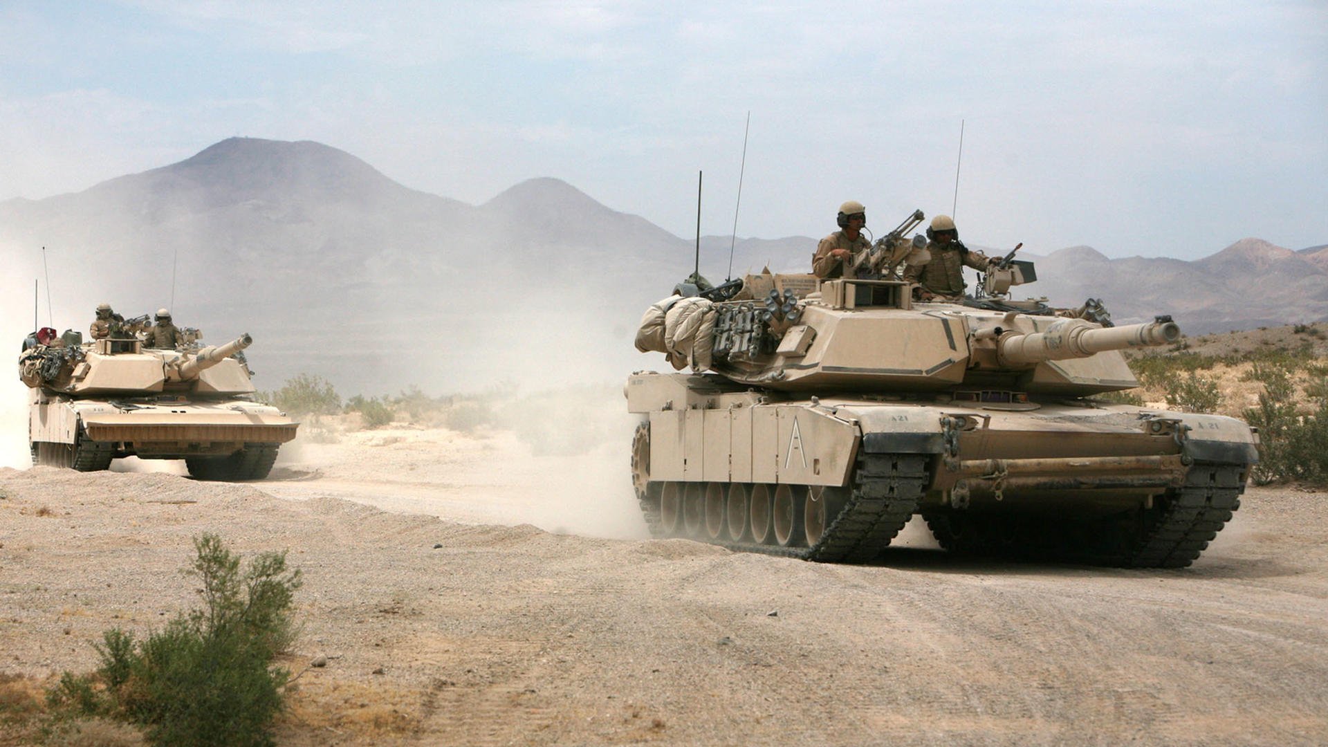 灰熊斩落新疆队,布伦森F1年度争冠接管比赛,体育跨界风云录