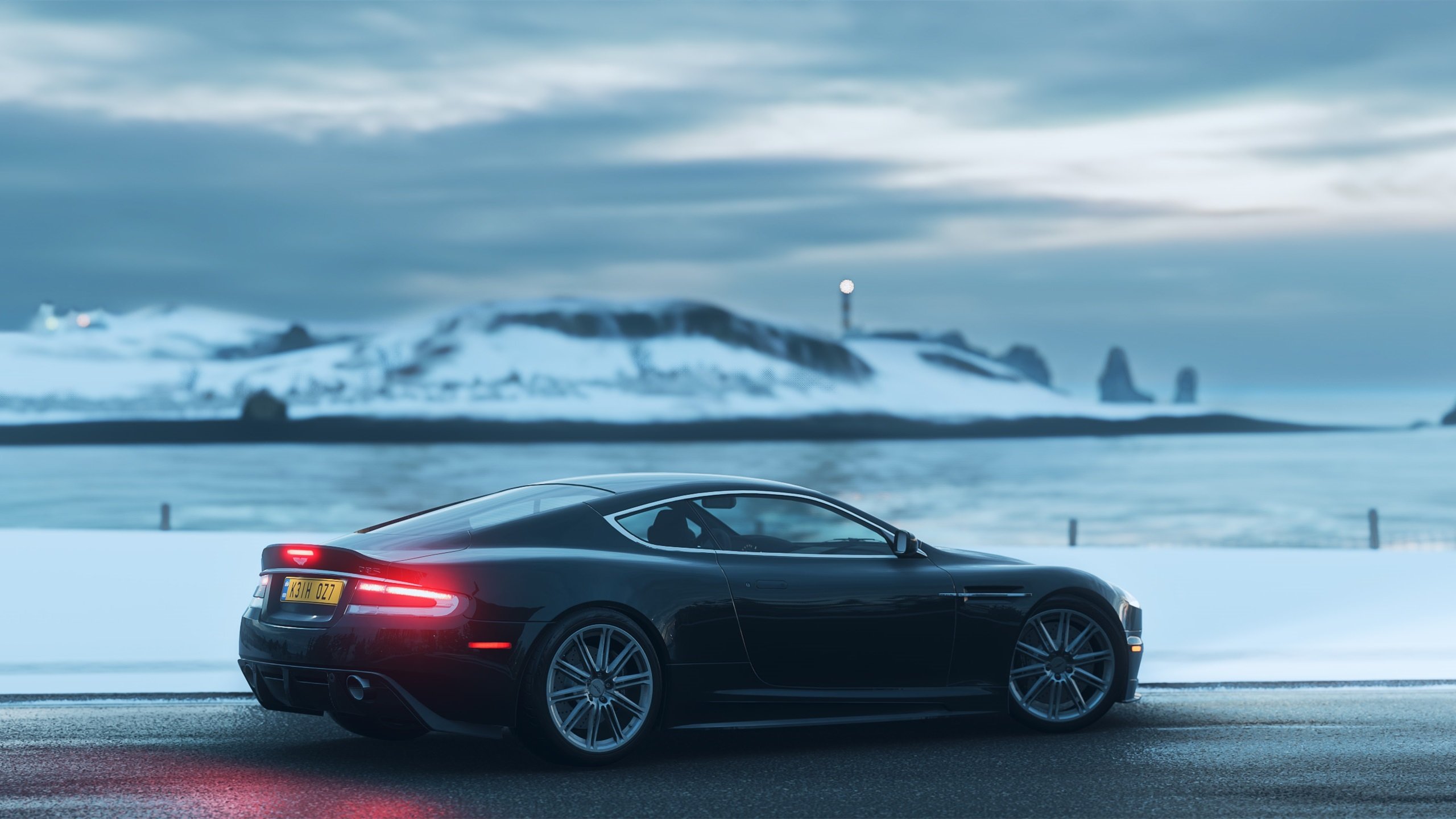 开云APP-篮网连击风暴席卷总决赛，勇士在焦点战中遭全面压制