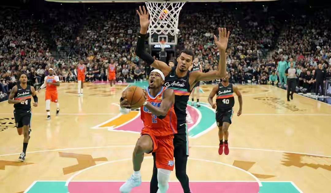 爵士对阵雷霆,文班亚马主宰比赛走向 爵士对阵雷霆,文班亚马主宰比赛走向