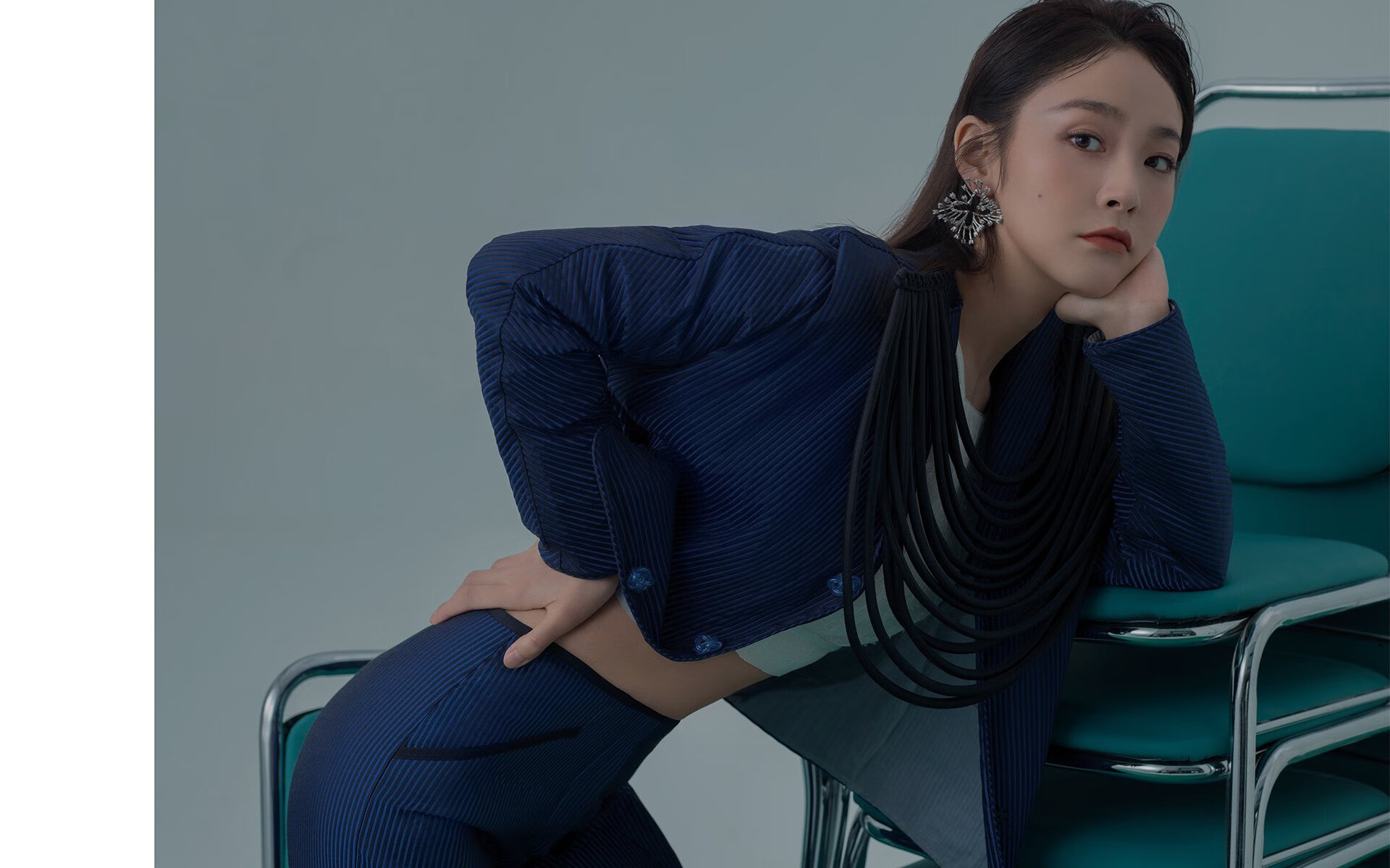 巴黎踏平苏格兰与卢卡库的国家德比统治,足球世界的双重震撼