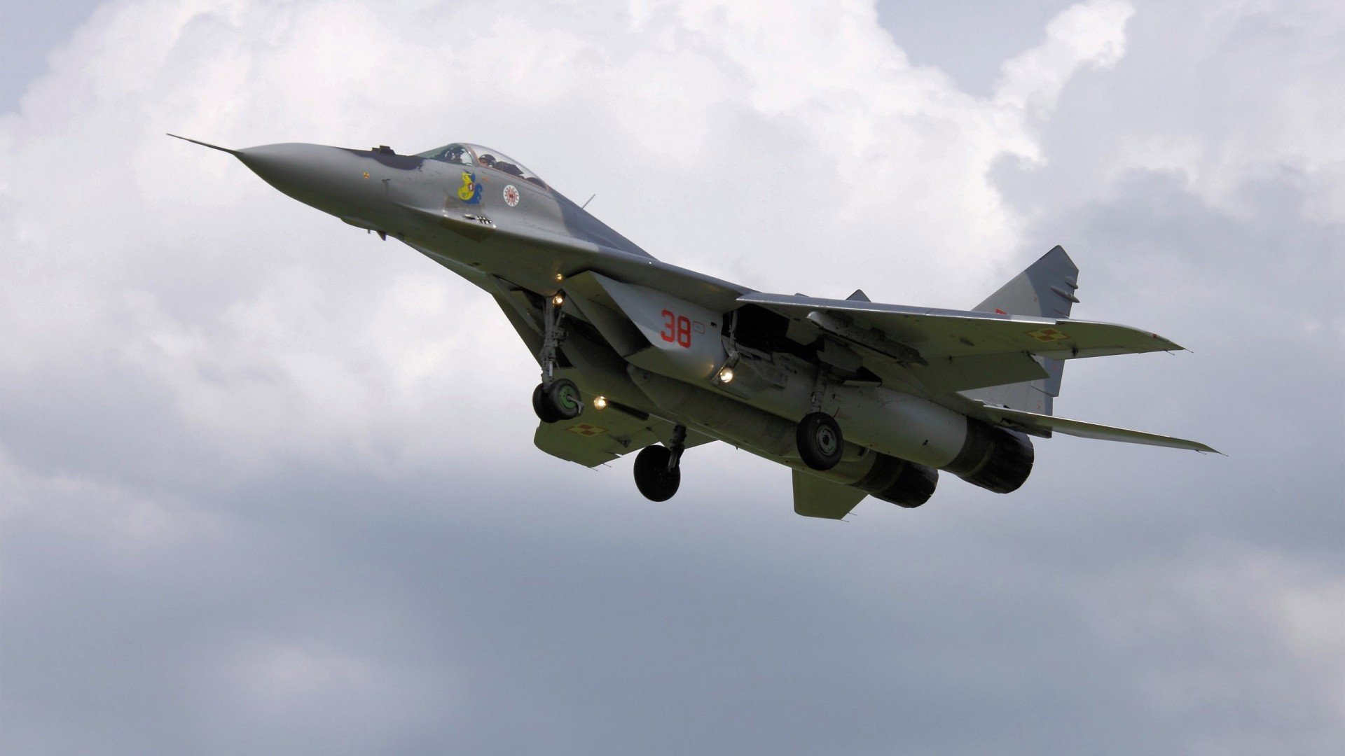 冰与火的对决，厄瓜多尔鏖战挪威，布雷默用实力赢得世界尊重