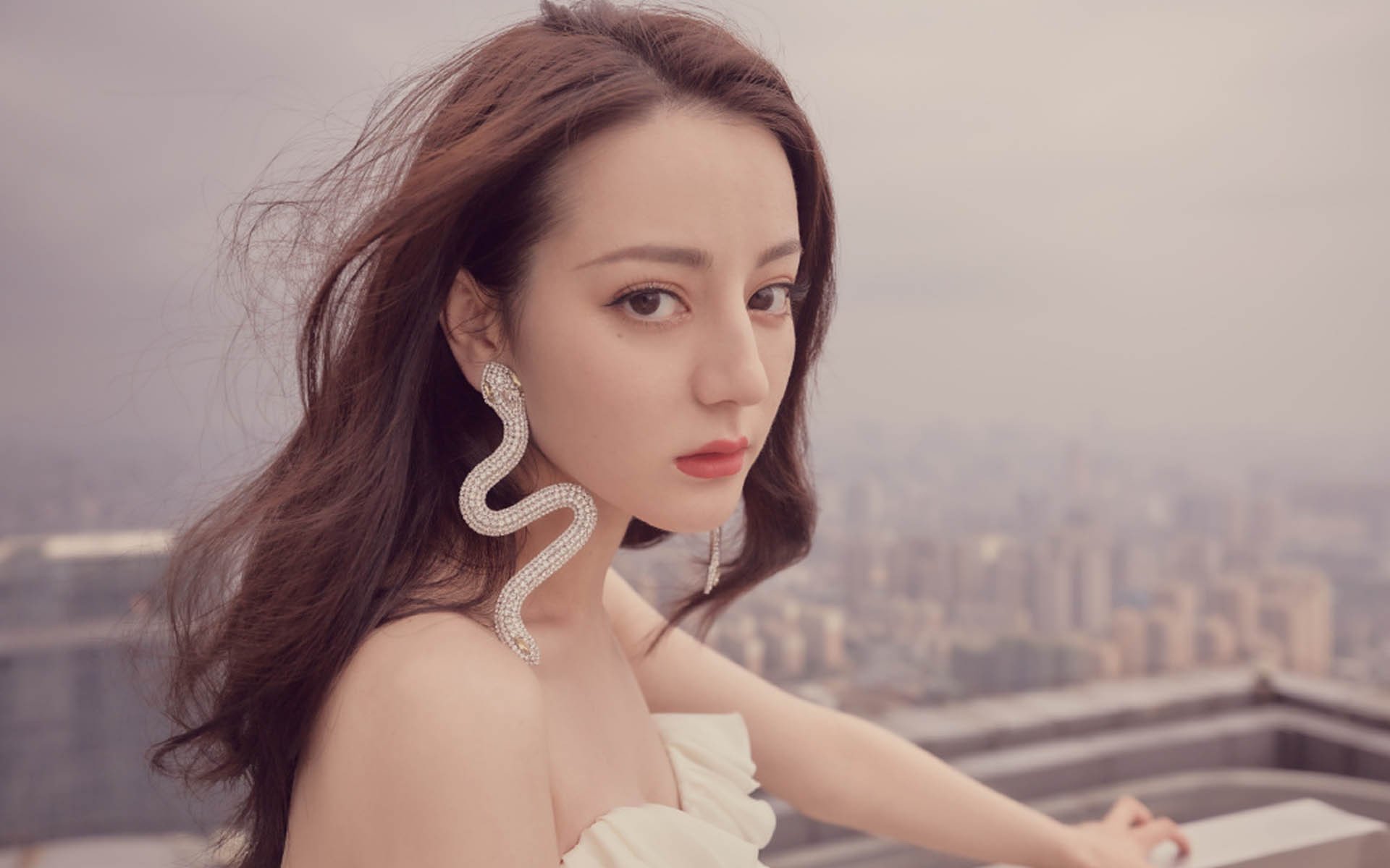 开云体育登录-沙漠铁骑扬威，突尼斯力克伊朗，库尔图瓦神勇护佑关键三分